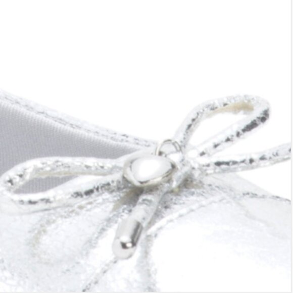 NWT ANNE KLEIN Metallic Finish Silver Luci Flats Bow Accent Shoes - Picture 4 of 11